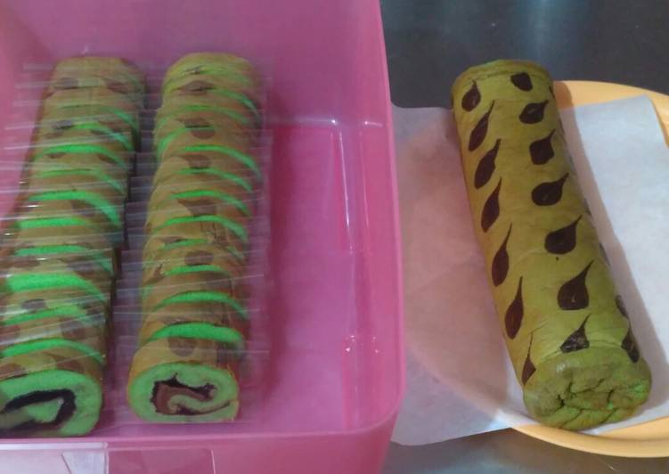 Bolu Gulung Pandan Coklat