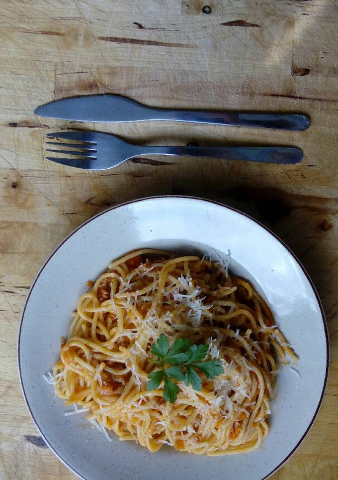 Una foto de Espaguettis con salsa de carne 