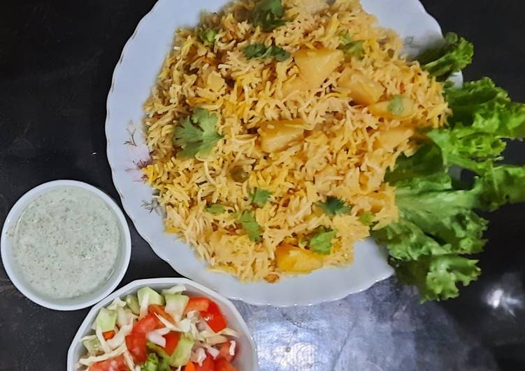 Alu Biryani with kachumar salad