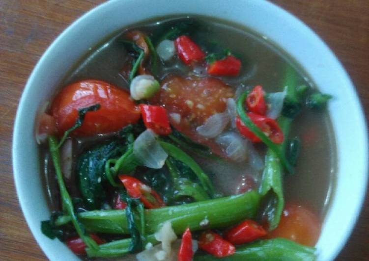 Cara mudah meracik Tumis kangkung Tegal Anti Gagal