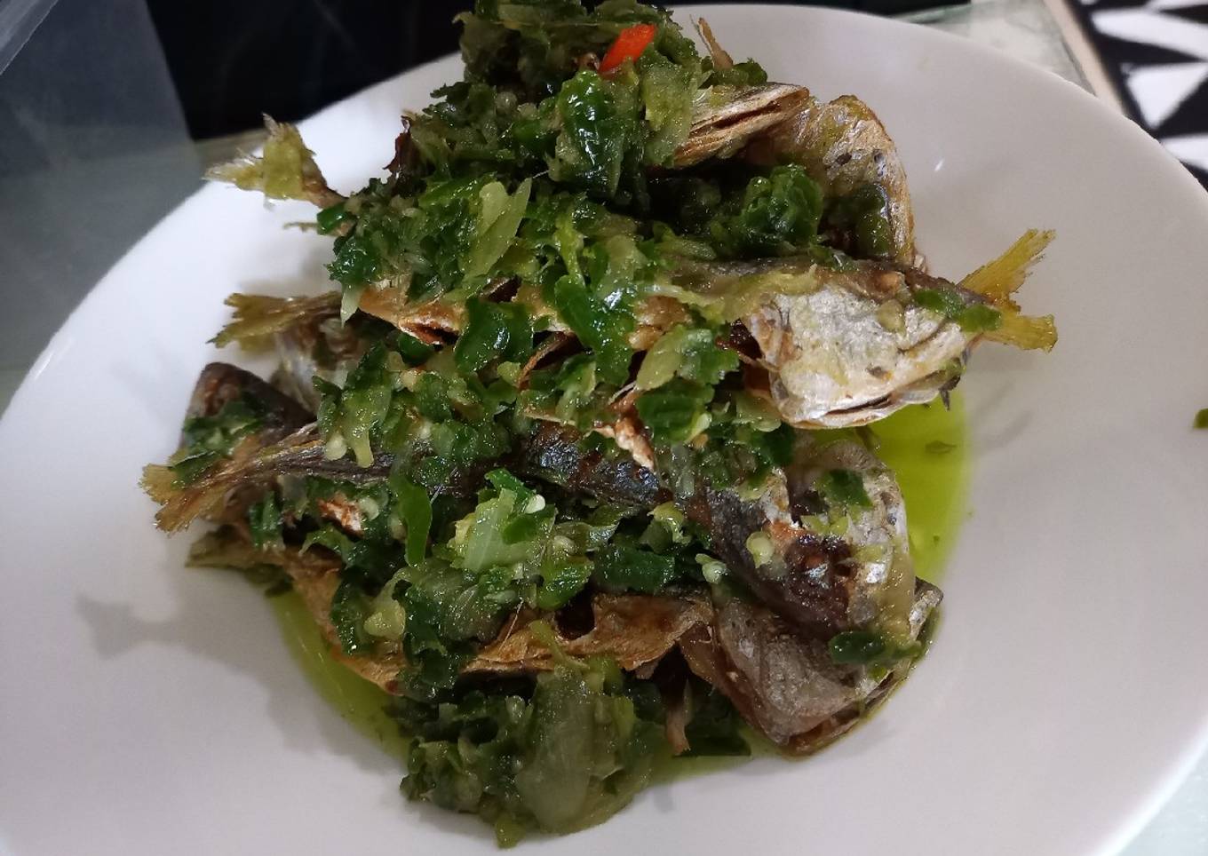 Ikan kembung sambal ijo