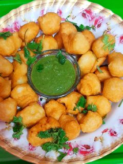 मूंग की दाल के मंगोड़े (moong ki dal ke mangode recipe in Hindi) रेसिपी मुख्य फोटो