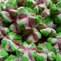 A picture of Bolu kukus anti gagal pakai air biasa.