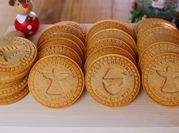 A picture of christmas cookies