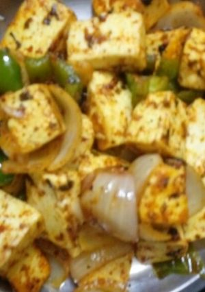 A picture of Masala paneer.