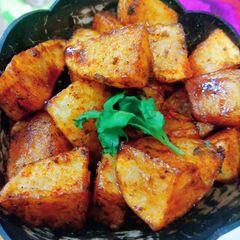 A picture of Aloo chaat.