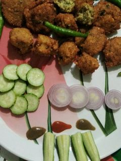 દાળ વડા(Dal vada recipe in Gujarati) રેસીપી મુખ્ય ફોટો