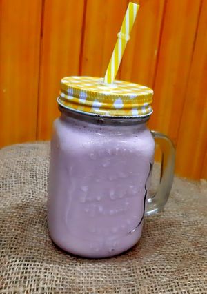 A picture of Strawberry Shake.