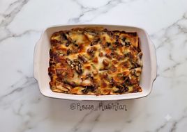 Lasagna bianca con funghi champignon