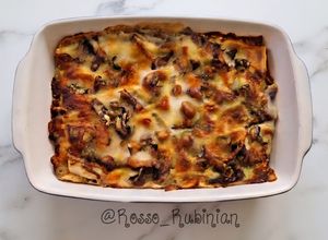 Foto di Lasagna bianca con funghi champignon