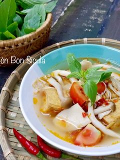 Hình của món Canh Tom Yum Chay.