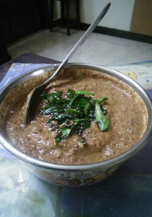 A picture of Dhaniya seeds chutney.