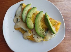 Una foto de Desayuno saludable: omelette recargado!
