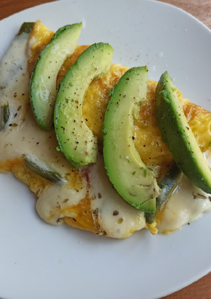 Una foto de Desayuno saludable: omelette recargado!