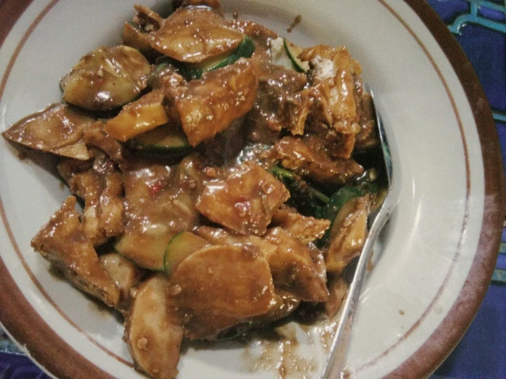 Langkah Gampang Menyiapkan Resep Rujak Petis yang  Bikin Ketagihan Anti Ribet, Lezat Sekali