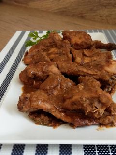 Una foto de Conejo en salmorejo| receta típica canaria