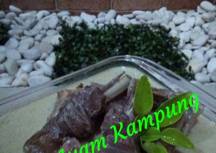 Opor Ayam Kampung