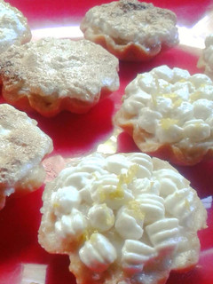 Una foto de Tarteletas lemon pie