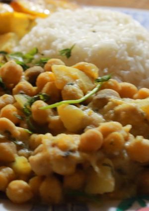 Una foto de Curry de Garbanzos  con papa