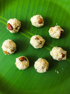 ட்ரை ப்ரூட் ரவா லட்டு செய்முறை முக்கிய புகைப்படம்