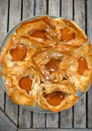 A picture of Golden Apple Tramp Pie.