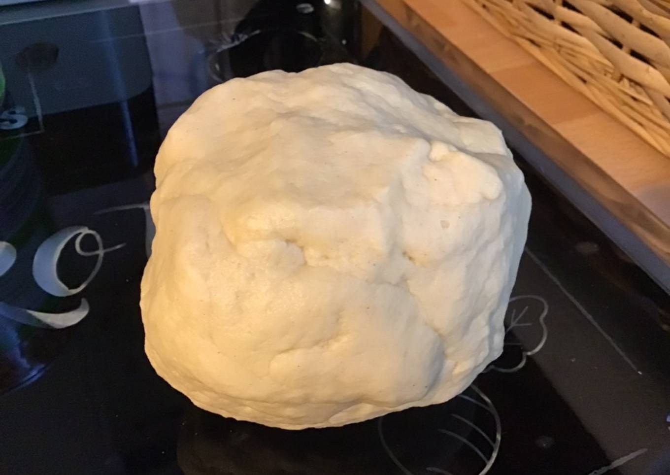 Pâte brisée aux deux farines et jus de rhubarbe (farines de froment et châtaigne)