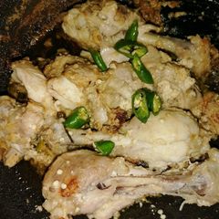 A picture of Dahi Chicken (Quarantine experiment).