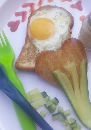 A picture of Half fry with love.