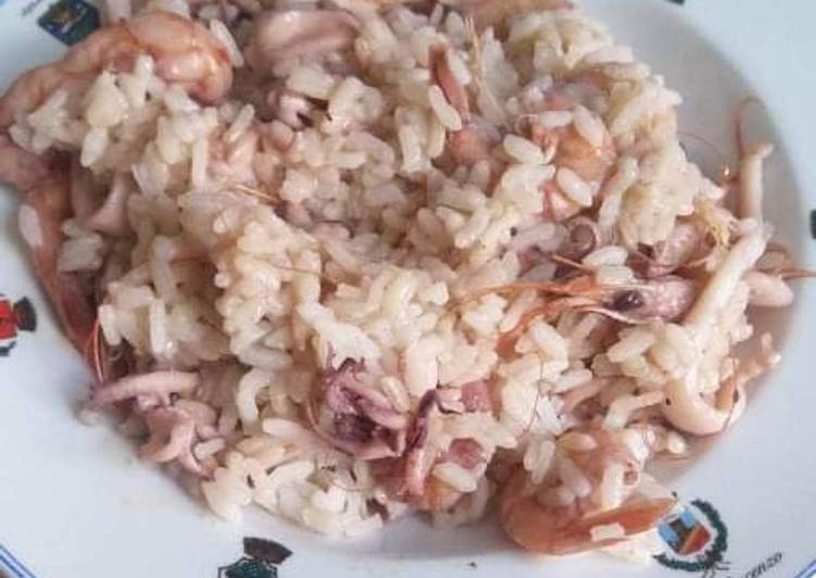 Risotto ai calamaretti e gamberetti