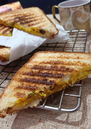 A picture of Paneer grilled sandwich.