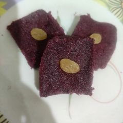 A picture of Beetroot Burfi.