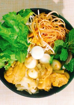Hình của món Mì quảng gà.