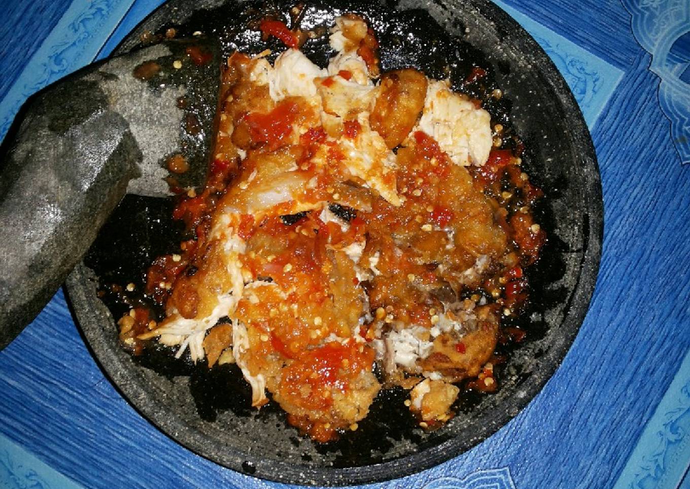 Ayam geprek Ala Dapuer As