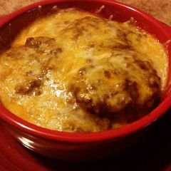 A picture of Chilli cheese tater tots.