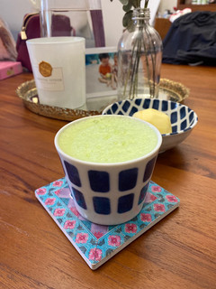 排毒精力湯v.2- 蕉蘋芹檸汁洋名可稱:Green Smoothie 的食譜成品照片