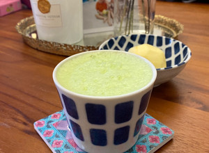 排毒精力湯v.2- 蕉蘋芹檸汁洋名可稱：Green Smoothie 的食譜成品照片
