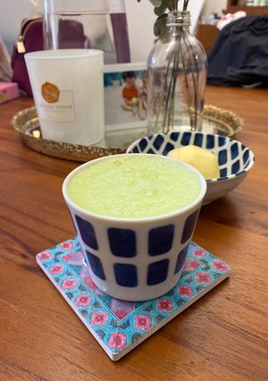 排毒精力湯v.2- 蕉蘋芹檸汁洋名可稱：Green Smoothie 的食譜成品照片