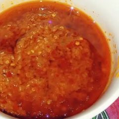 A picture of Lal mirch chutney till ka tarka.