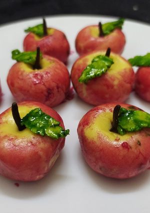 स्वीट एप्पल (Sweet apple recipe in Hindi) रेसिपी मुख्य फोटो