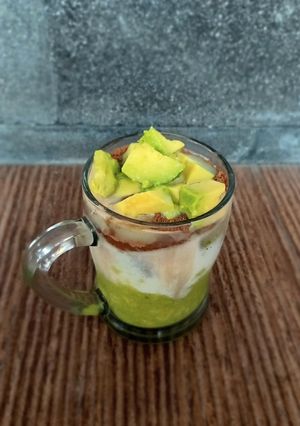 Foto resep Es alpukat kocok milo
