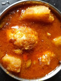 ডিমের ঝাল  ঝোল (Dimer jhal jhol recipe in Bengali) রেসিপির প্রধান ছবি