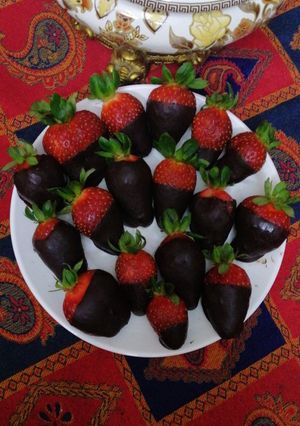 صورة لوصفة فريز مغطّس بالشوكولاتة - Chocolate Strawberries