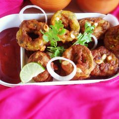 A picture of Zucchini fried fritters.