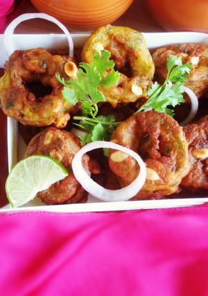 A picture of Zucchini fried fritters.