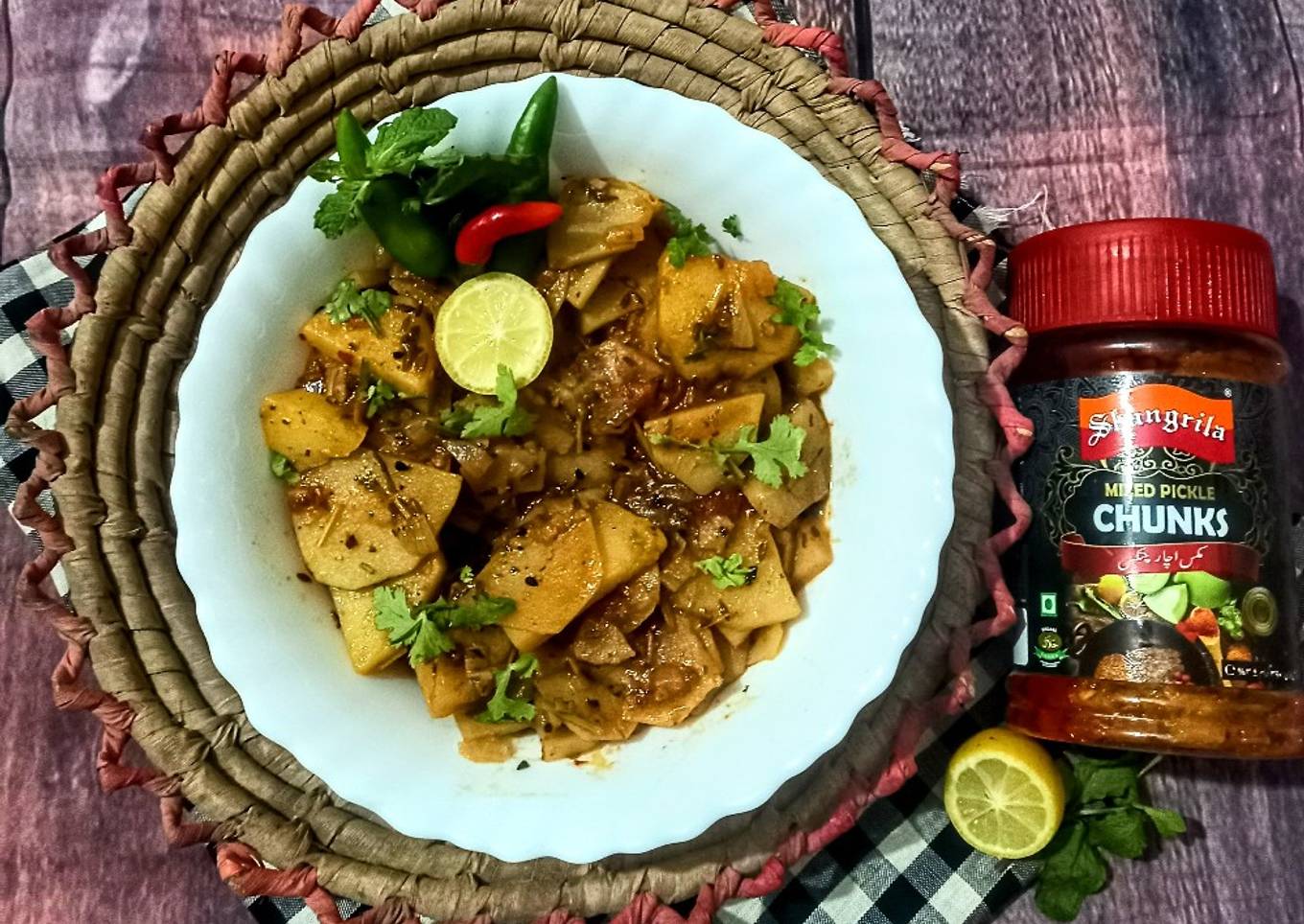 Aloo Ke Chinday