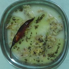 A picture of Kadhi Balls (Kadhi Gole).