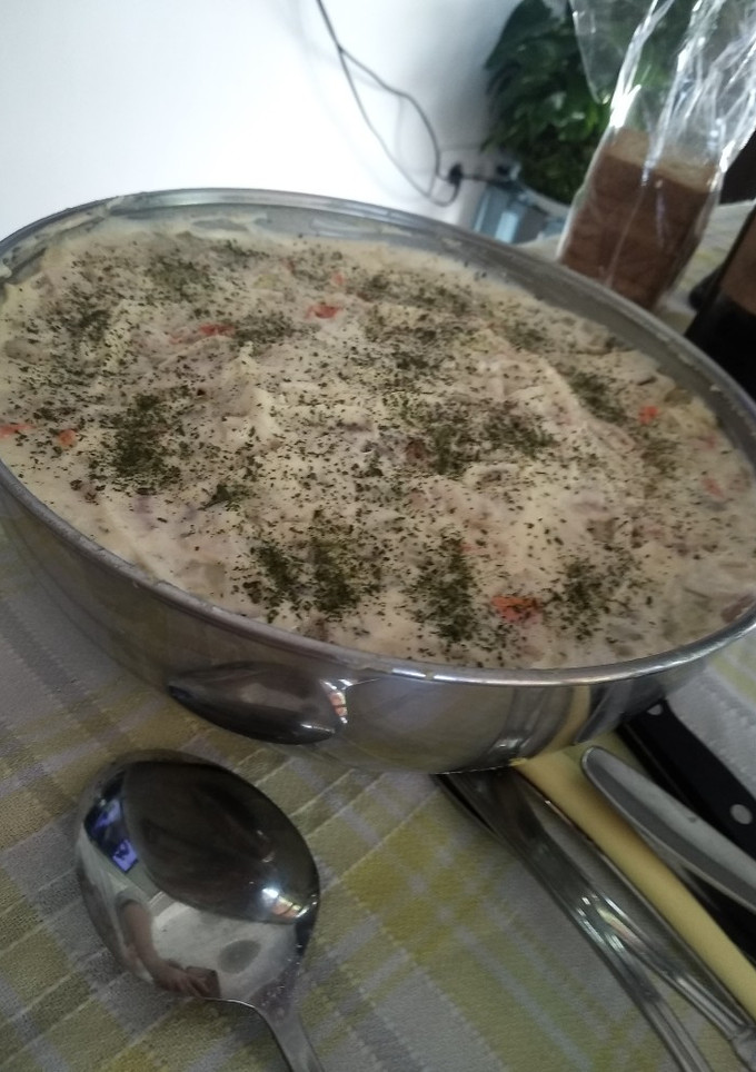Una foto de Ensaladilla de marisco a mi estilo 😋