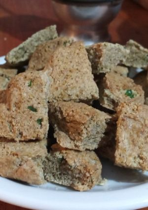 Una foto de Bizcochitos de perejil avena y harina integral. Apto Vegan