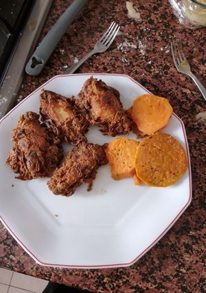 Una foto de Pollo Frito (KFC)