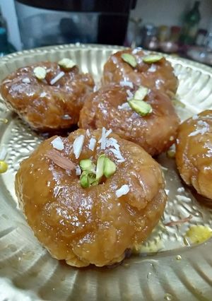 A picture of Balushahi.